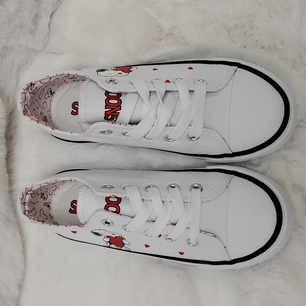 Peanut Snoopy Shoes - Picture 3 of 12